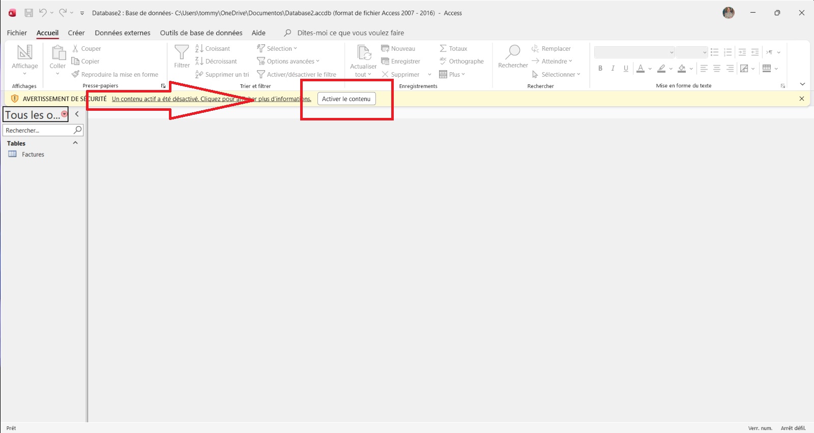 Capture d'écran de premier démarrage fichier Activer le contenu.